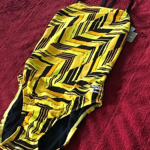 Speedo Endurance | Women’s Swimsuit 🏊‍♀️